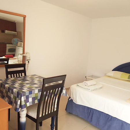 Appartement Galatia'S Court à Paphos Chambre photo