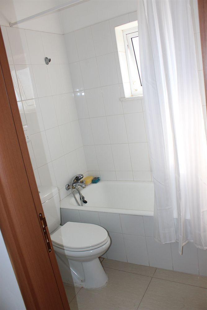 Appartement Galatia'S Court à Paphos Extérieur photo