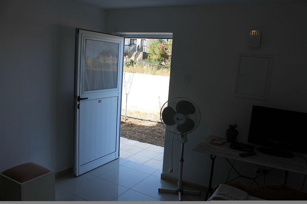 Appartement Galatia'S Court à Paphos Extérieur photo