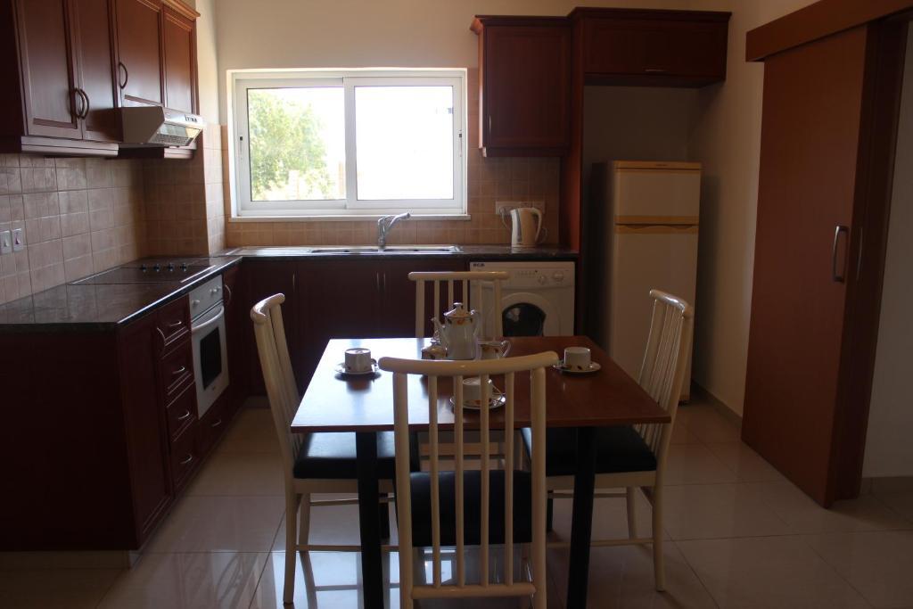 Appartement Galatia'S Court à Paphos Chambre photo