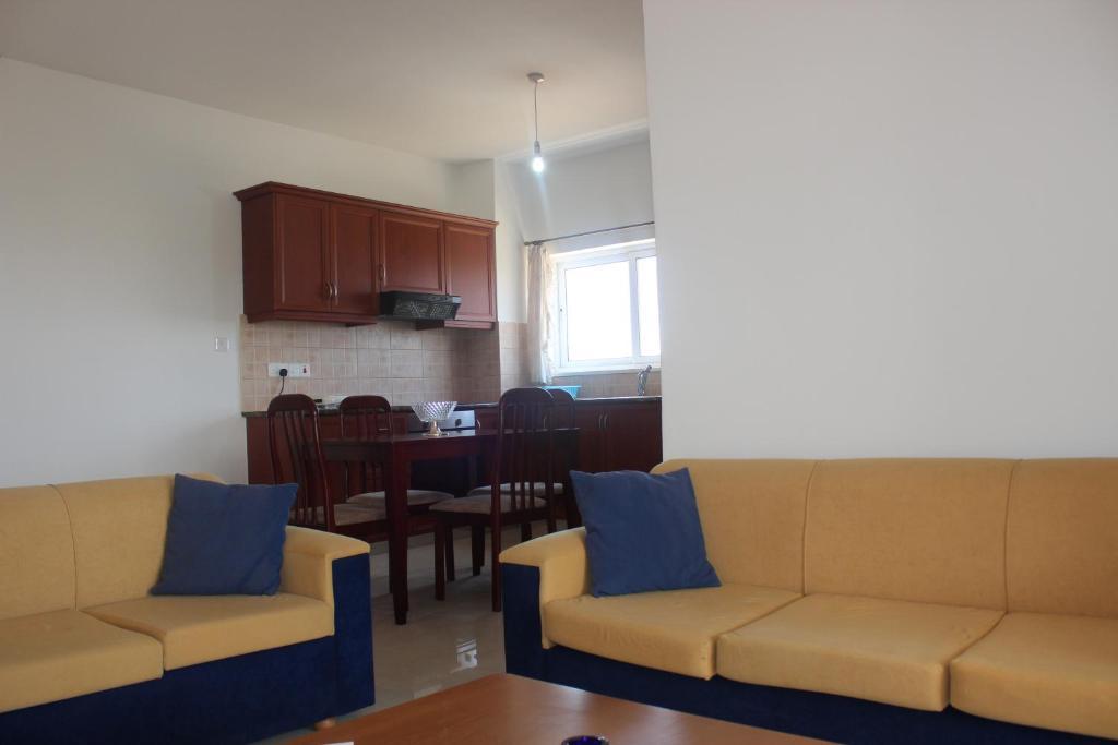 Appartement Galatia'S Court à Paphos Extérieur photo