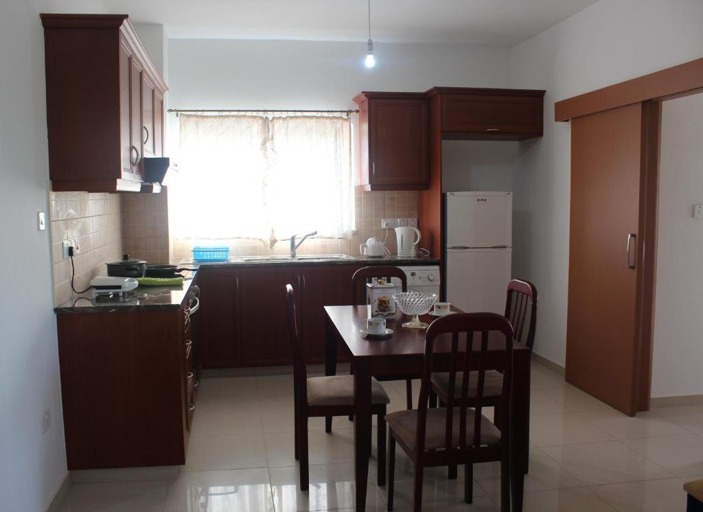 Appartement Galatia'S Court à Paphos Chambre photo