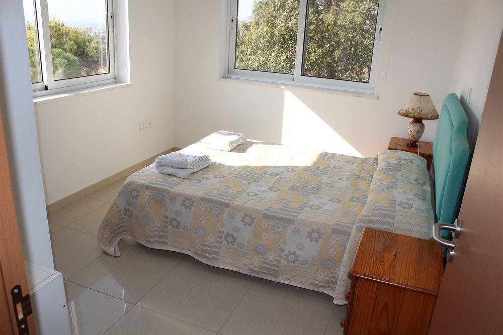 Appartement Galatia'S Court à Paphos Extérieur photo